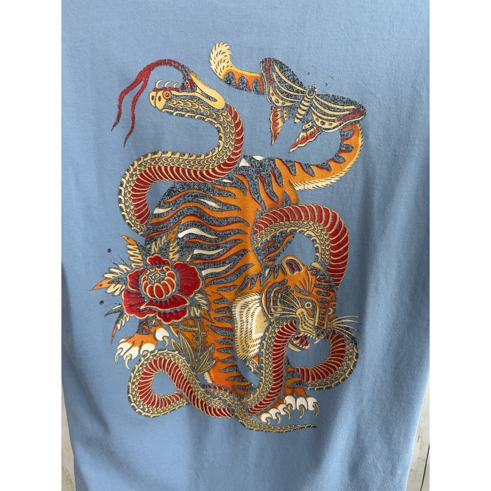 Doomsday Co T-shirt Floral Dragon Design Blue Size L